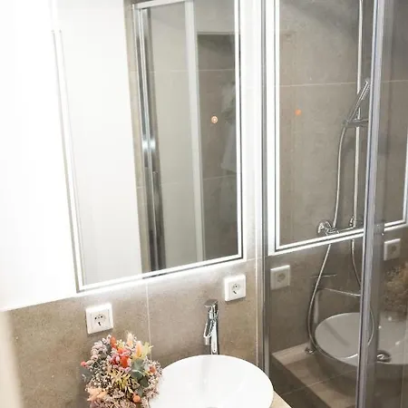 Aparthotel House Of Blooms 4*