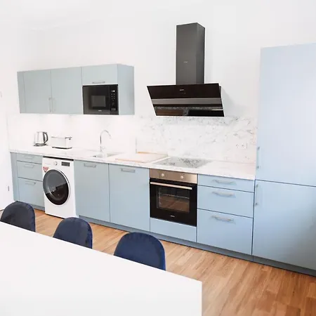 Aparthotel House Of Blooms 4*