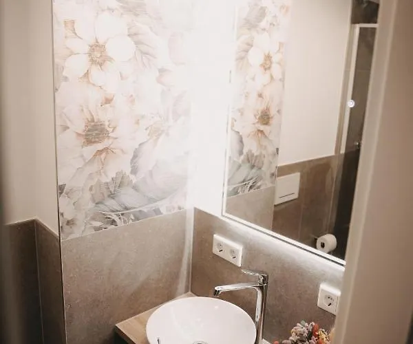 House Of Blooms 4* Fulde