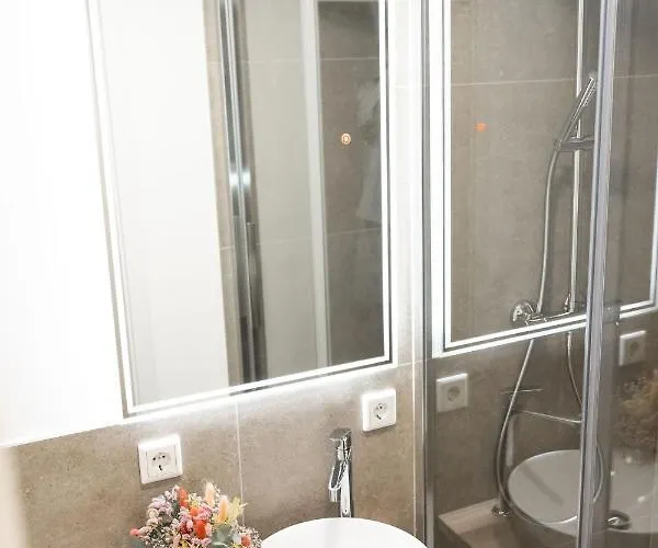 Appart hôtel House Of Blooms 4*