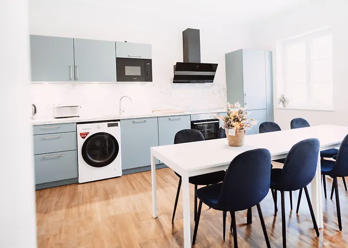 House Of Blooms Fulde